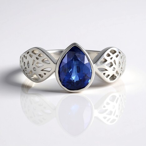 Anello in argento con Cianite del Nepal