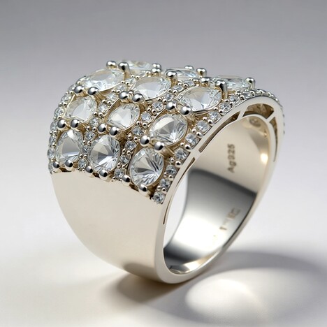 Anello in argento con Danburite