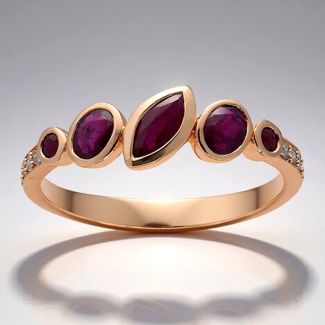 Anello in oro con Rubino Mozambico AAA (CIRARI)