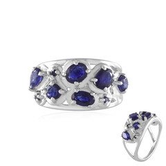 Bague en argent et Saphir bleu de Madagascar