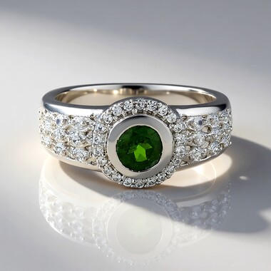 Bague en argent et Diopside de Russie