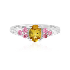 Zilveren ring met een scapoliet