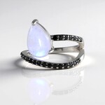 Anello in argento con Pietra di Luna Arcobaleno
