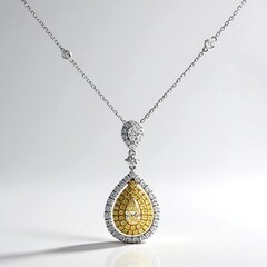 Collana in oro con Diamante Giallo SI2