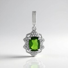 Ciondolo in argento con Diopside Russo