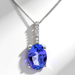 Collana in oro con Tanzanite AAA