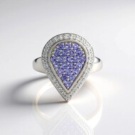Zilveren ring met tanzanieten