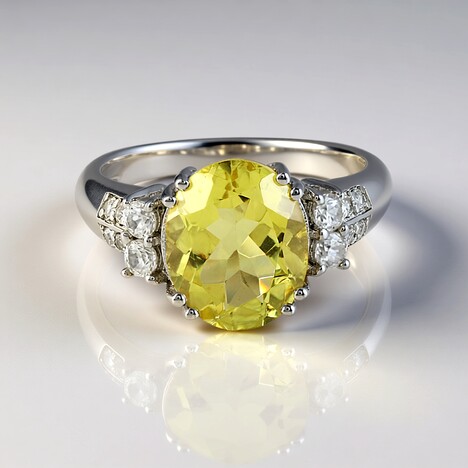 Anello in argento con Quarzo Ouro Verde