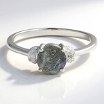 Anello in argento con Spectrolite
