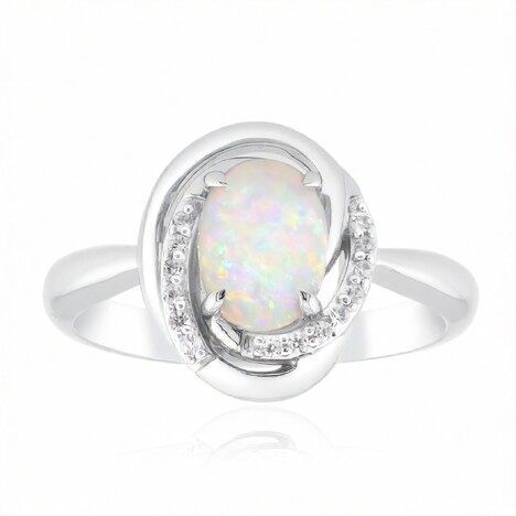 Anillo en oro con Ópalo blanco de Brasil