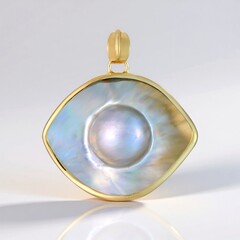 Ciondolo in argento con Perla Mabe (Bali Barong)