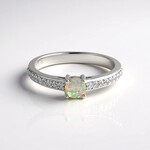 Anello in argento con Opale di Welo