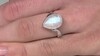 Anillo en plata con Labradorita blanca