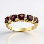 Anello in oro con Rubino Songea