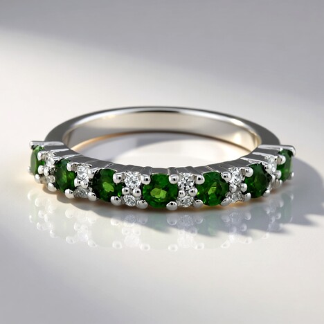 Anello in argento con Diopside Russo