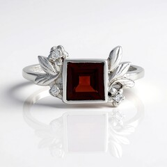 Anello in argento con Granato Mozambico