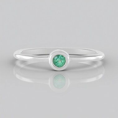Anillo en plata con Esmeralda de Rusia