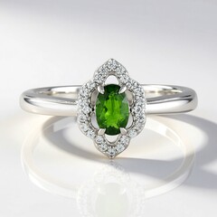 Anello in argento con Diopside Russo