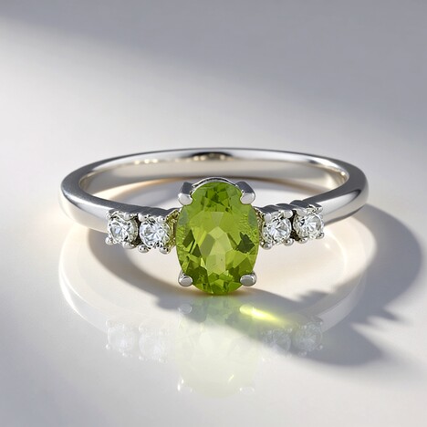 Anello in argento con Peridoto