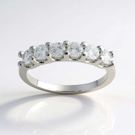 Anello in argento con Zircone