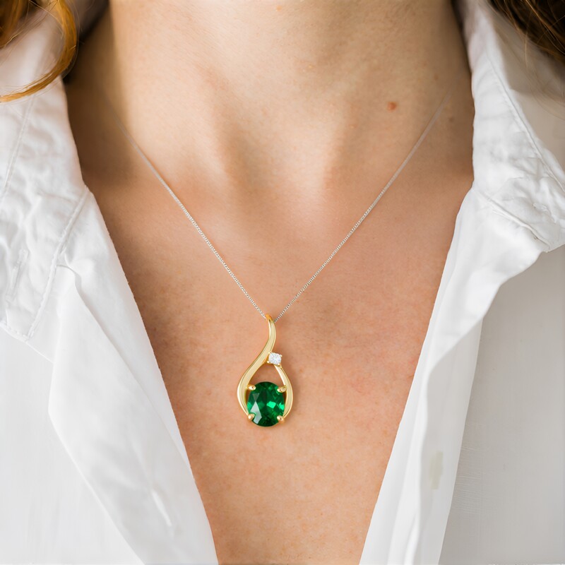 Colgante en oro con Turmalina verde Benedito