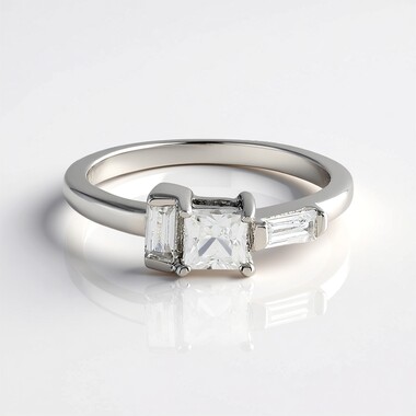 Anillo en plata con Zircón