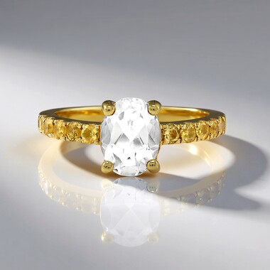 Anillo en plata con Topacio blanco