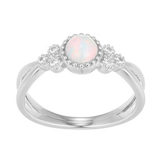 Zilveren ring met een Welo-opaal