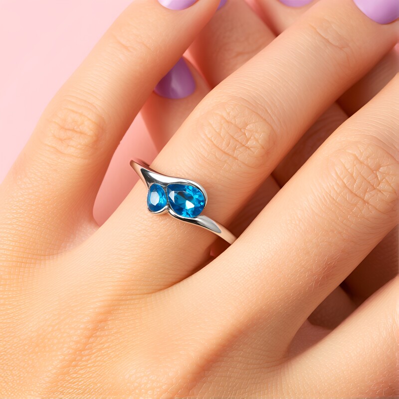 Anello in argento con Apatite Blu Neon