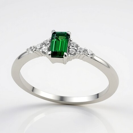 Anello in argento con Tsavorite della Tanzania