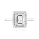 Zilveren ring met een witte topaas