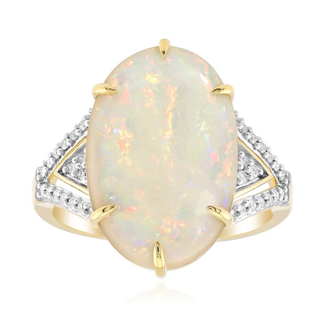 Gouden ring met een Braziliaanse witte opaal