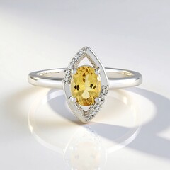 Anello in argento con Berillo Giallo
