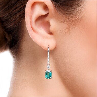 Boucles d'oreilles en argent et Tourmaline verte de Benedito (Adela Silber)