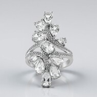 Zilveren ring met een witte topaas