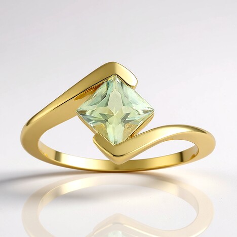 Anello in oro con Diasporo cangiante