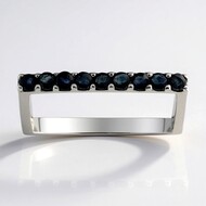 Anello in argento con Zaffiro Blu