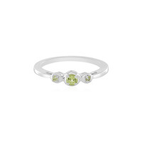 Zilveren ring met een peridoot