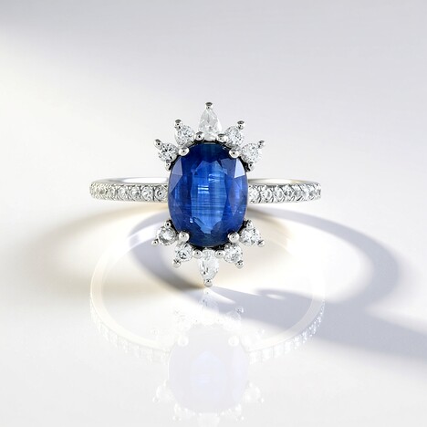 Anello in argento con Cianite del Nepal