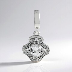 Ciondolo in argento con Petalite