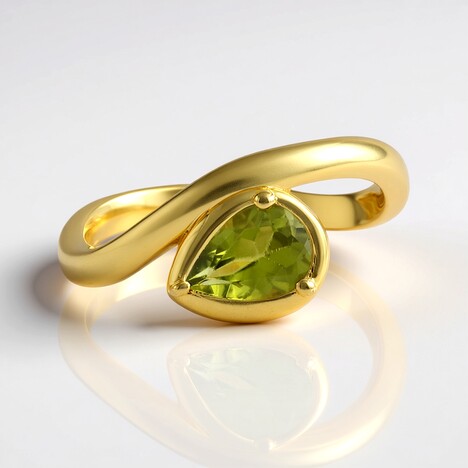 Anello in argento con Vesuvianite