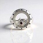 Anello in argento con Granato Mozambico