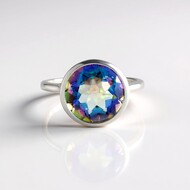 Anello in argento con Quarzo Mistico Blu (MONOSONO COLLECTION)