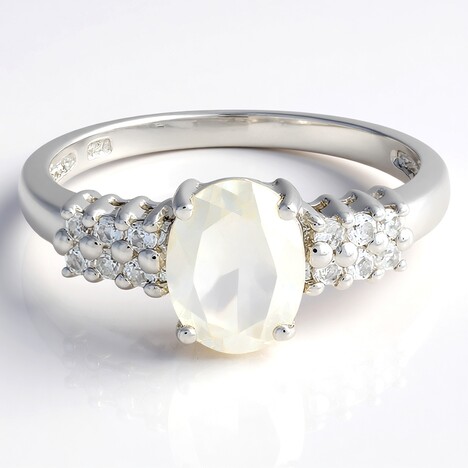 Anello in argento con Ortoclasio