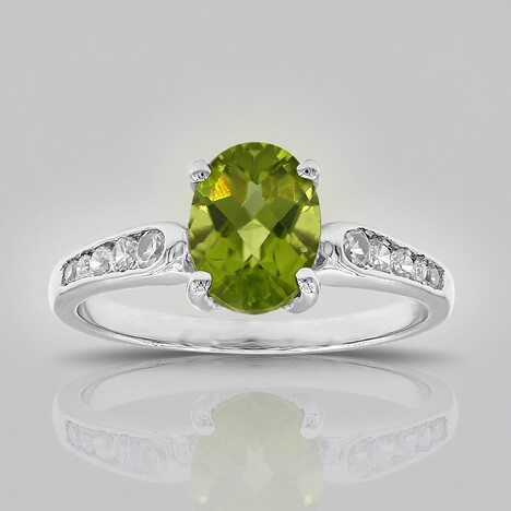 Anello in argento con Peridoto