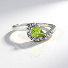 Anello in argento con Sfene