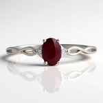 Anello in oro con Rubino Mozambico AAA (CIRARI)