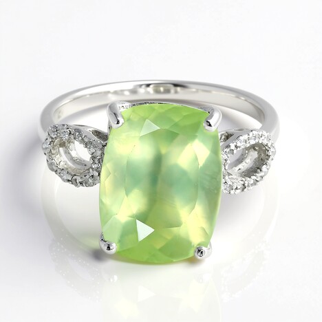Anello in argento con Prehnite