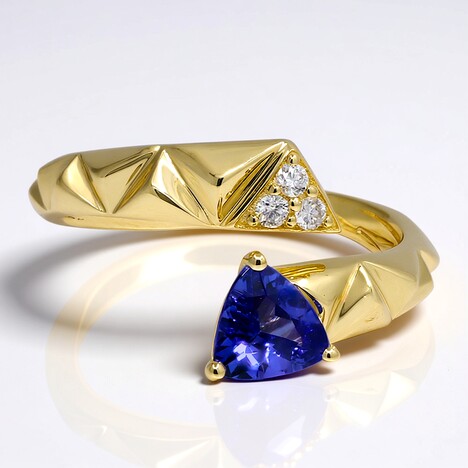 Anello in oro con Tanzanite AAA (CIRARI)