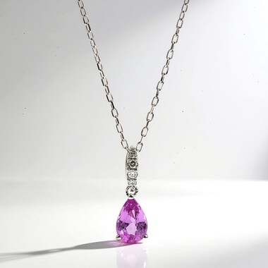 Collar en oro con Zafiro rosado (CIRARI)